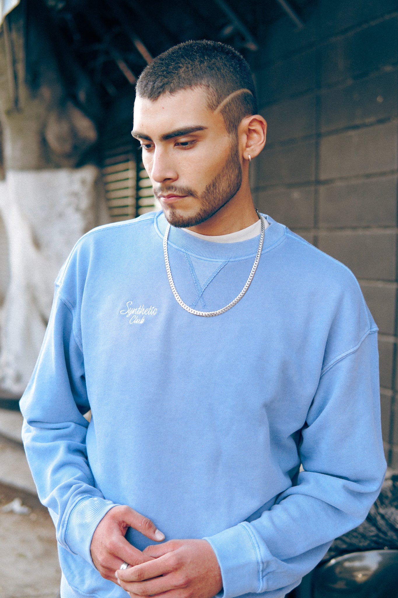 BASIC WORN OUT CREWNECK BLUE BABY