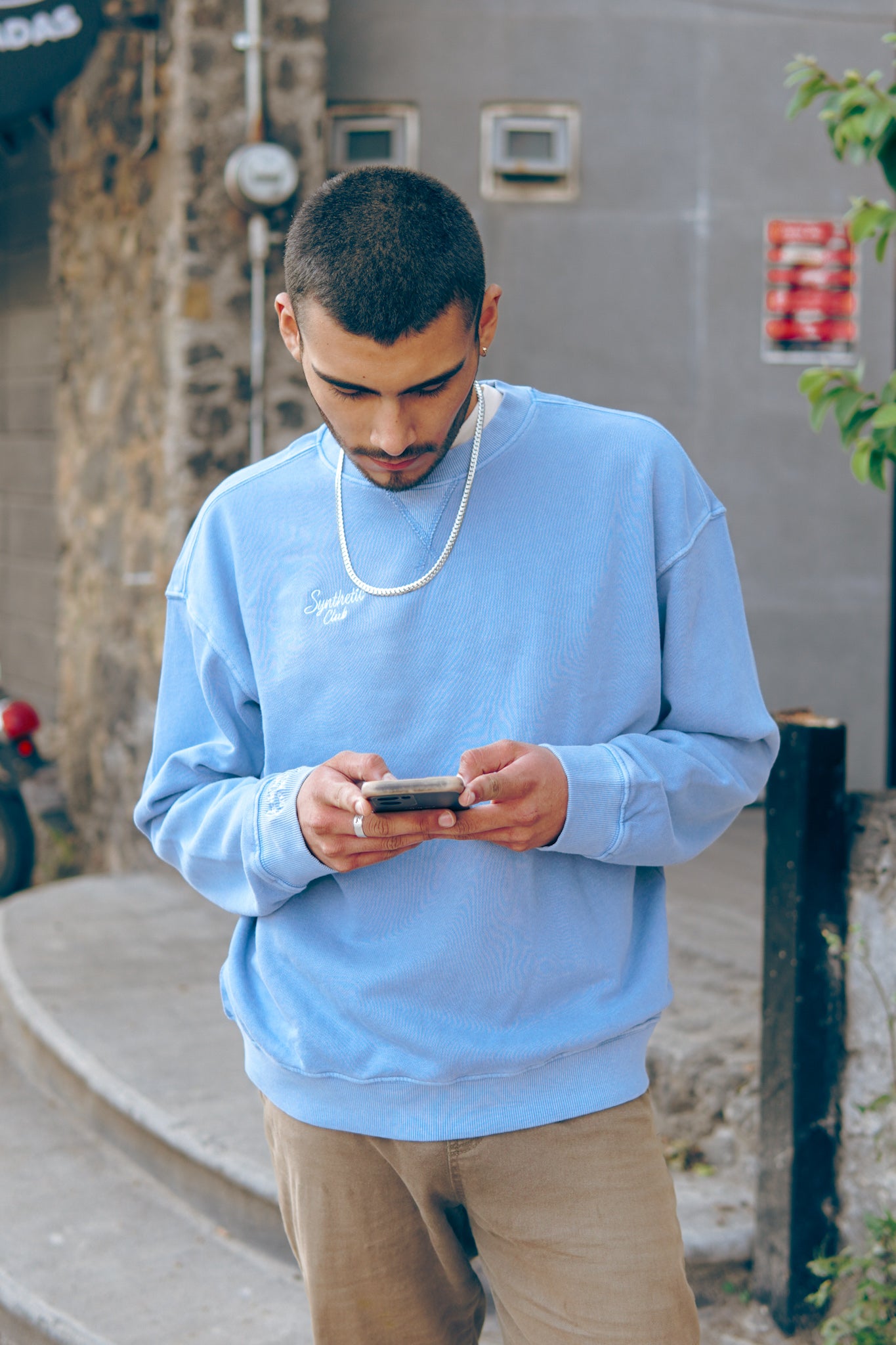 BASIC WORN OUT CREWNECK BLUE BABY